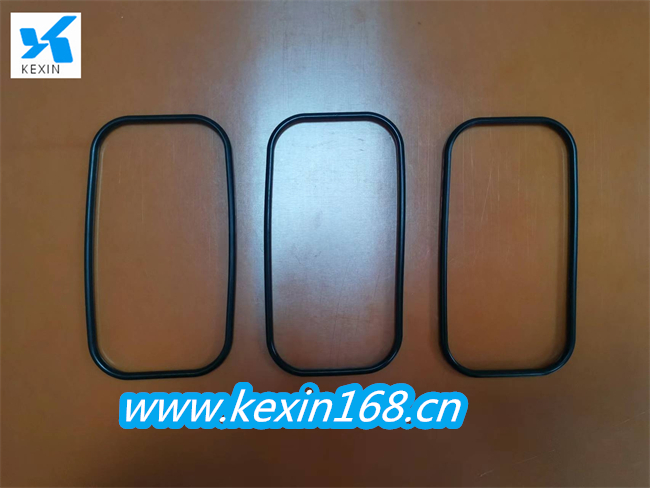 如何解決硅膠制品分模線(xiàn)的問(wèn)題？